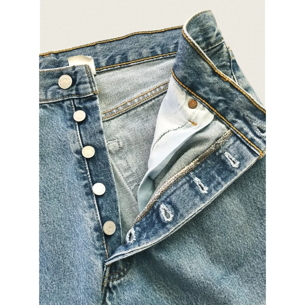 VTG Levi's Blue Straight Leg Women's Jeans - Picture 12 of 16